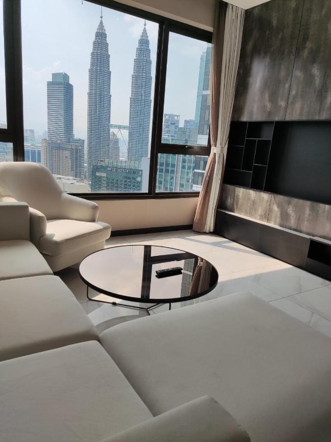 8 Kia Peng Suites Klcc By Luna Kuala Lumpur Habitación foto